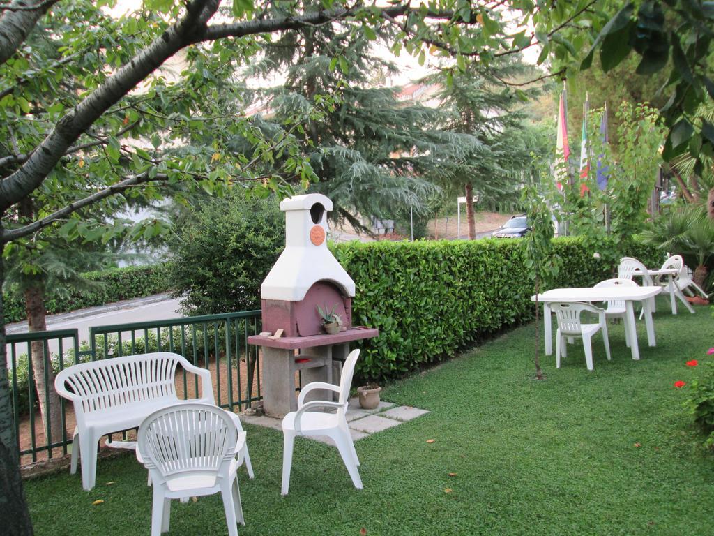 B&B Le Begonie Ascoli Piceno Eksteriør bilde