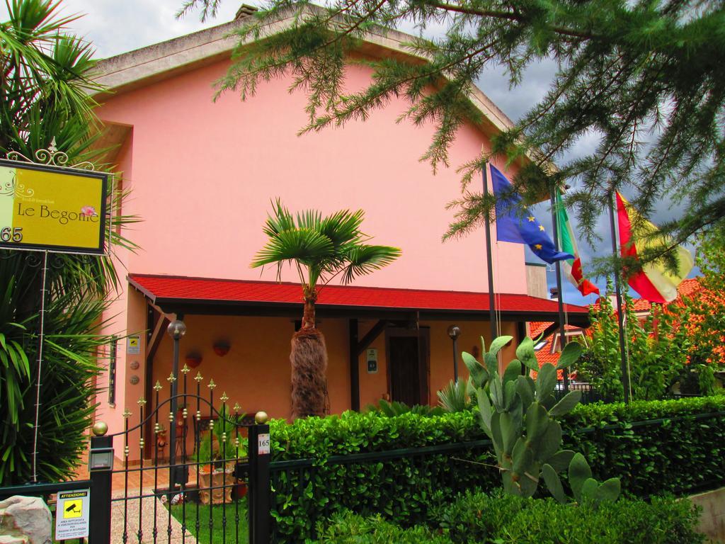 B&B Le Begonie Ascoli Piceno Rom bilde