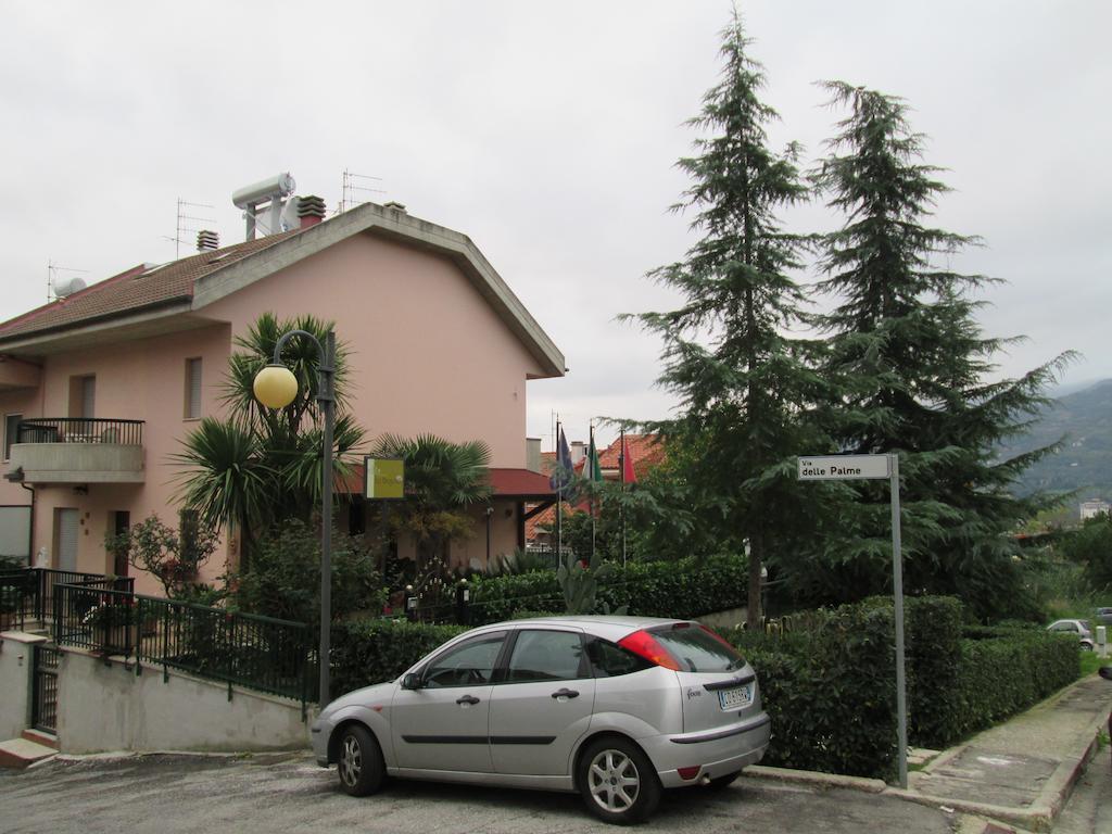 B&B Le Begonie Ascoli Piceno Eksteriør bilde